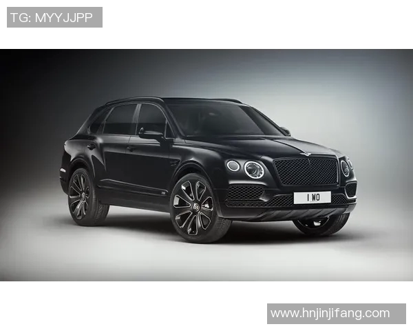 足球巨星驾驭宾利添越展现奢华生活方式与运动精神完美结合