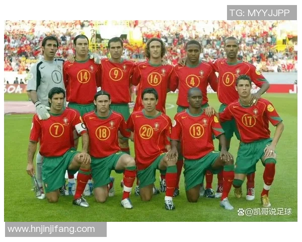 世界杯足球明星古力特的传奇人生与辉煌成就揭秘